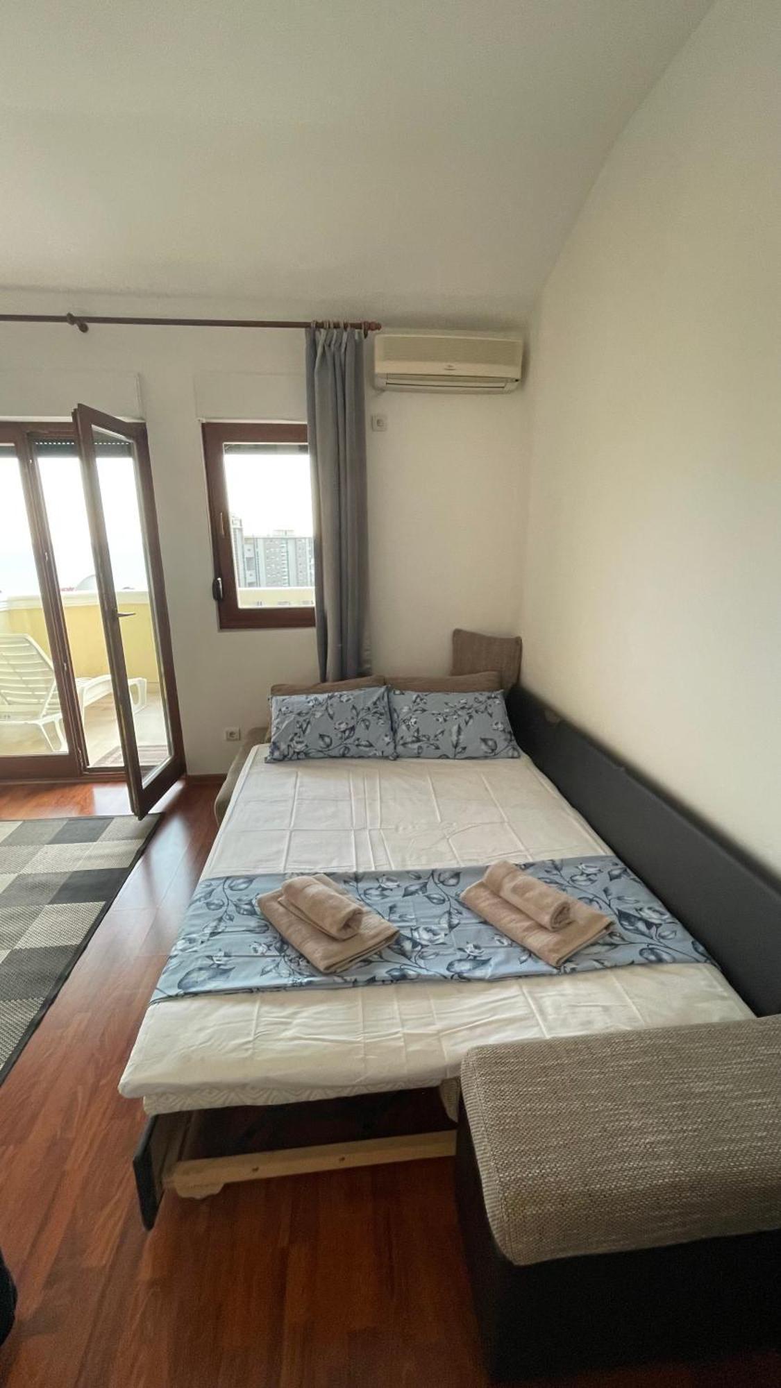 Apartment Tatjana Petrovac Екстер'єр фото