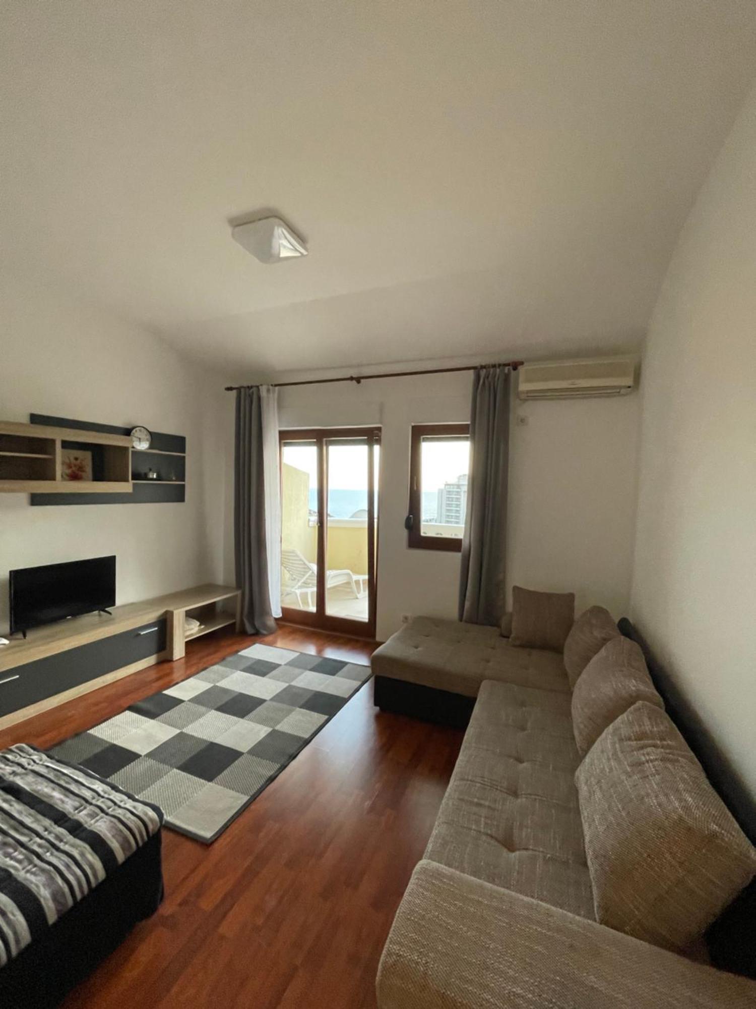 Apartment Tatjana Petrovac Екстер'єр фото